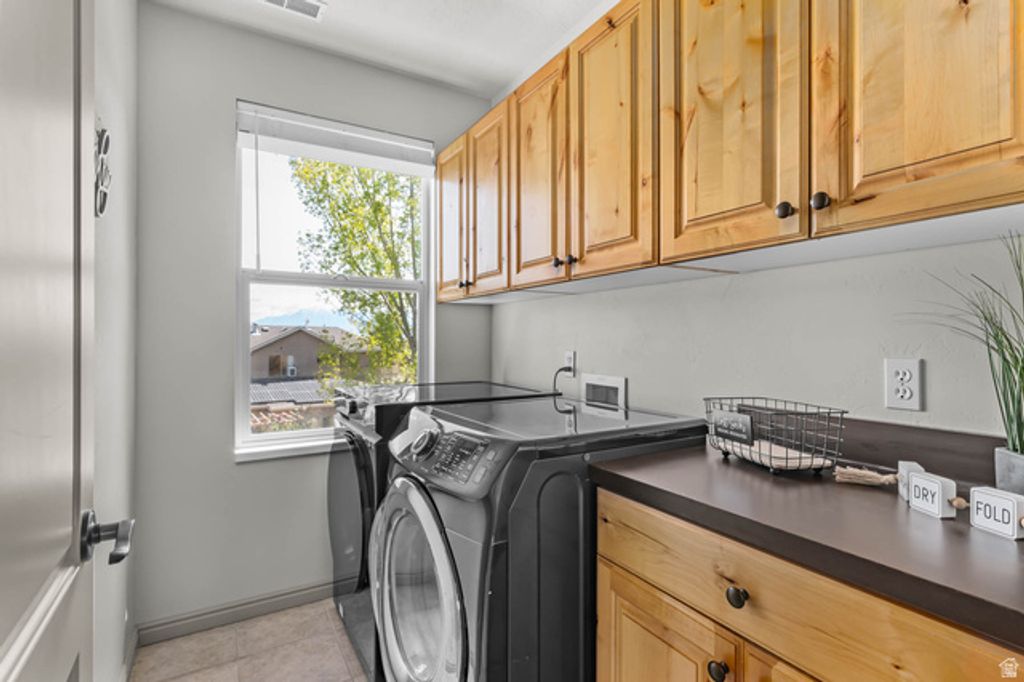 Image 21 of property listing at 1374 S LEA CT, Saratoga Springs, UT 84045