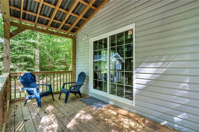 414 Twin Mountain Lake Circle, Talking Rock, GA 30175