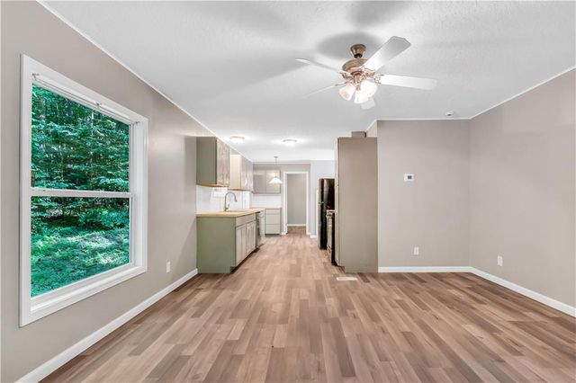 414 Twin Mountain Lake Circle, Talking Rock, GA 30175