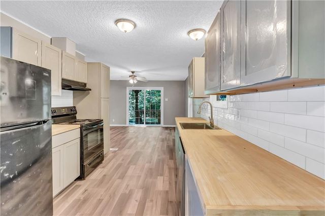 414 Twin Mountain Lake Circle, Talking Rock, GA 30175