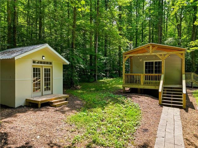 414 Twin Mountain Lake Circle, Talking Rock, GA 30175