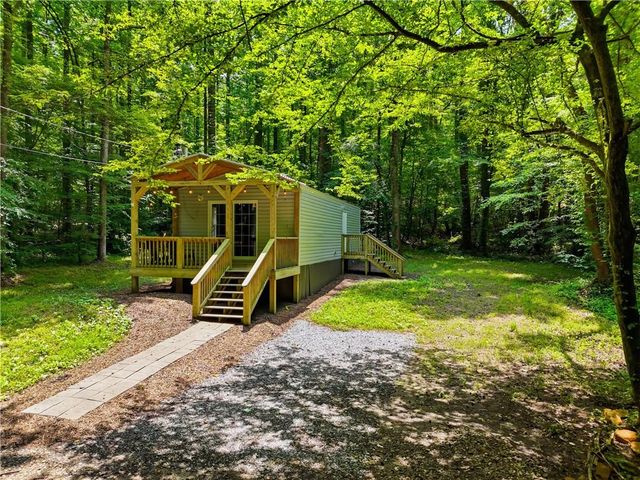 414 Twin Mountain Lake Circle, Talking Rock, GA 30175