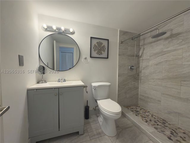 20311 NE 2nd Ave 15, Miami, FL 33179