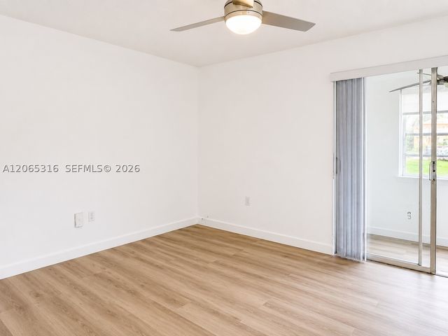 20311 NE 2nd Ave 15, Miami, FL 33179