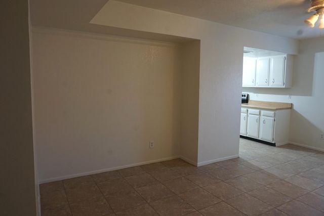 10851 N 65th Avenue, Glendale, AZ 85304