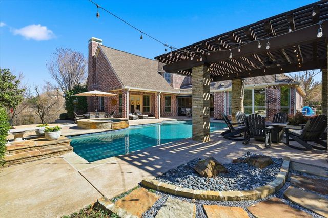 8621 Canyon Crossing, Lantana, TX 76226