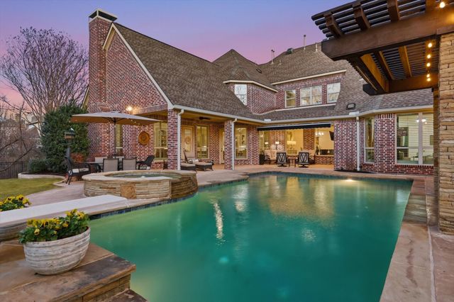 8621 Canyon Crossing, Lantana, TX 76226