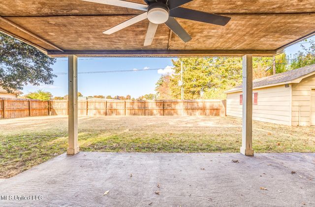 1690 Desoto Cove, Southaven, MS 38671