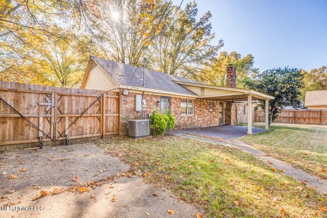 1690 Desoto Cove, Southaven, MS 38671