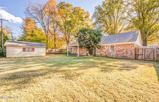 1690 Desoto Cove, Southaven, MS 38671