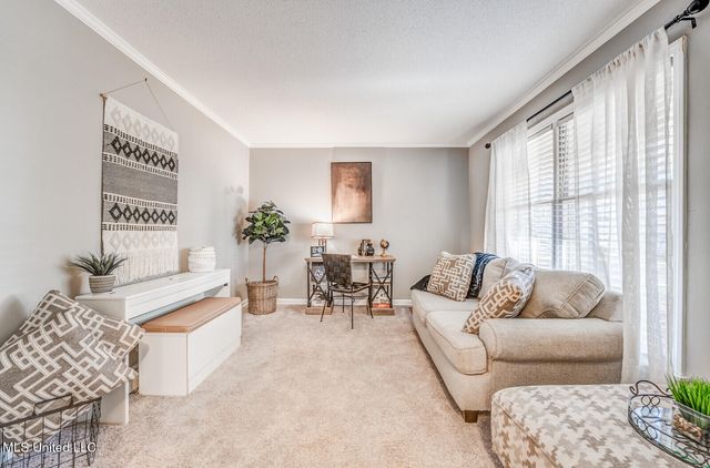 1690 Desoto Cove, Southaven, MS 38671