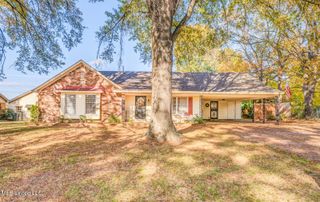 1690 Desoto Cove, Southaven, MS 38671