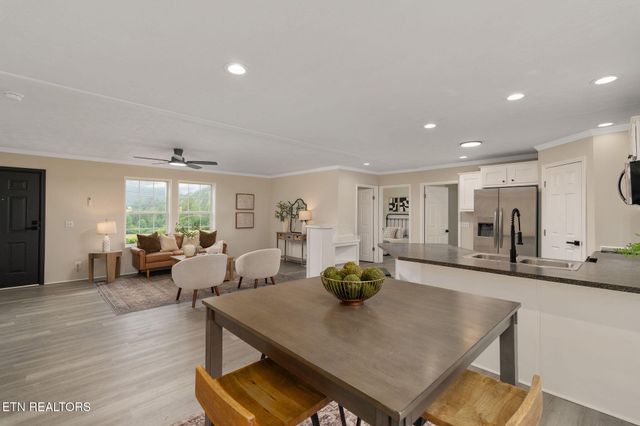 322 New Life Rd, Rogersville, TN 37857
