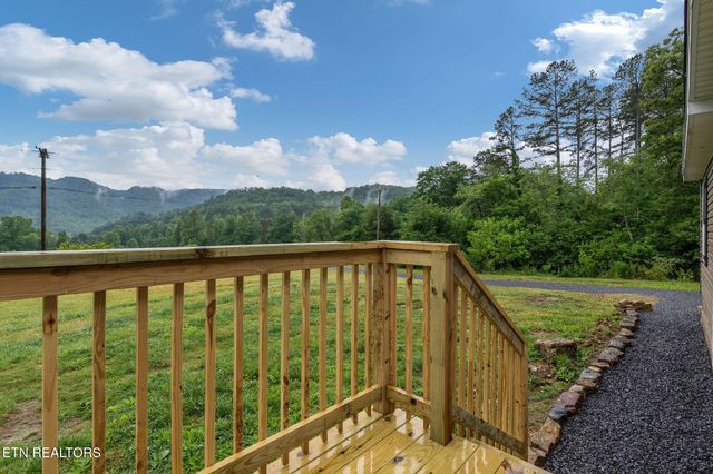 322 New Life Rd, Rogersville, TN 37857