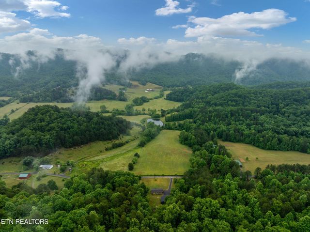 322 New Life Rd, Rogersville, TN 37857