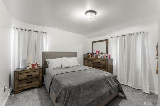 1803 N Rosevere Avenue, Dearborn, MI 48128