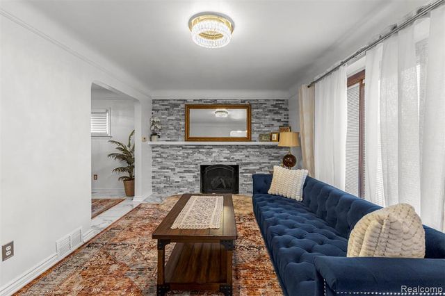 1803 N Rosevere Avenue, Dearborn, MI 48128