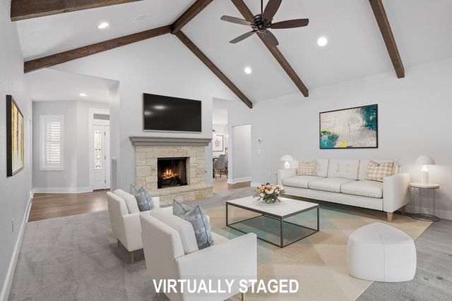 1804 Valencia Dr, Kerrville, TX 78028