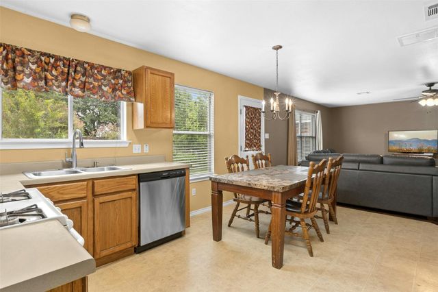 203 Pheasant TRL, Bastrop, TX 78602