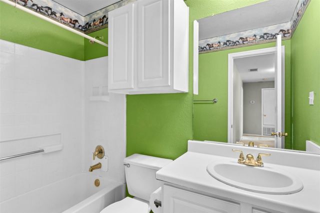 203 Pheasant TRL, Bastrop, TX 78602
