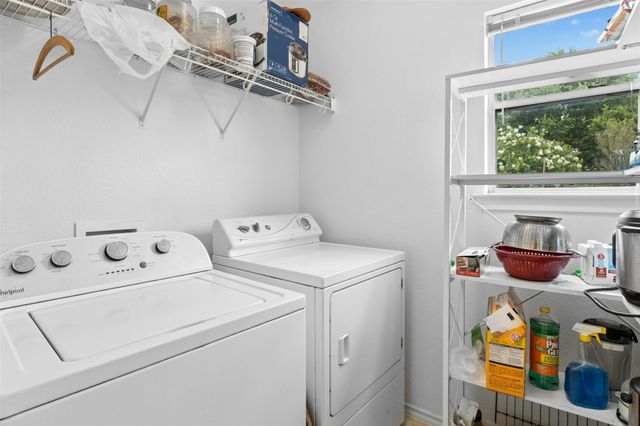 203 Pheasant TRL, Bastrop, TX 78602
