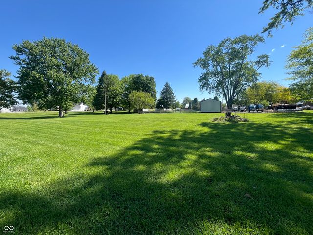 990 N 400 W, Bargersville, IN 46106