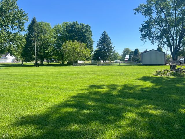 990 N 400 W, Bargersville, IN 46106