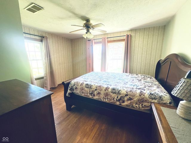 990 N 400 W, Bargersville, IN 46106