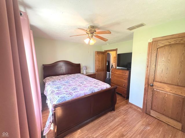 990 N 400 W, Bargersville, IN 46106