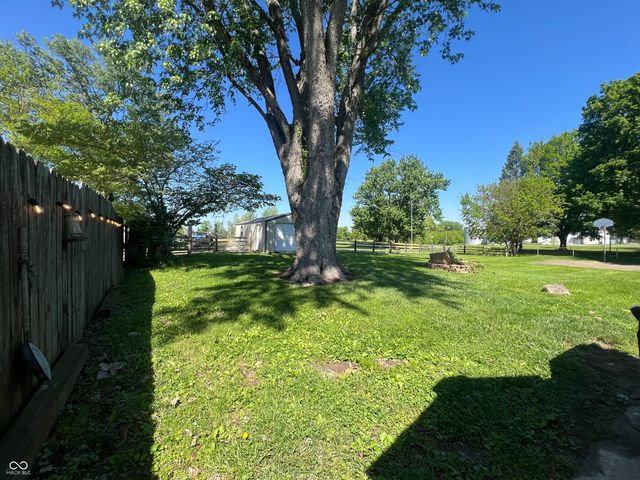 990 N 400 W, Bargersville, IN 46106