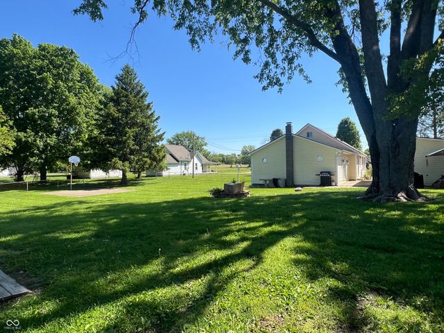 990 N 400 W, Bargersville, IN 46106
