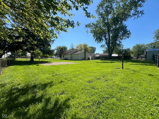 990 N 400 W, Bargersville, IN 46106