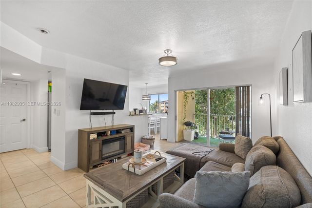 21130 SW 87th Ave 206, Cutler Bay, FL 33189