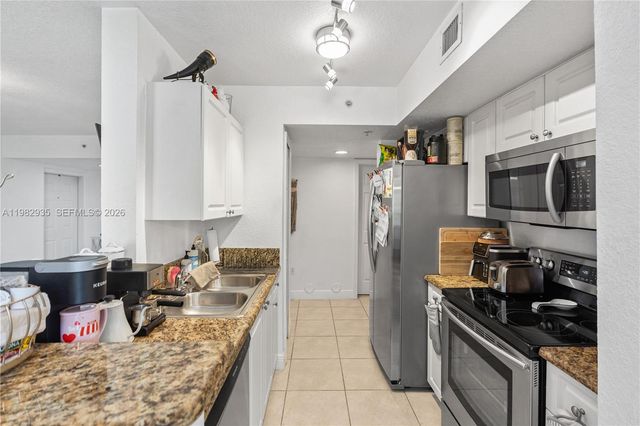 21130 SW 87th Ave 206, Cutler Bay, FL 33189