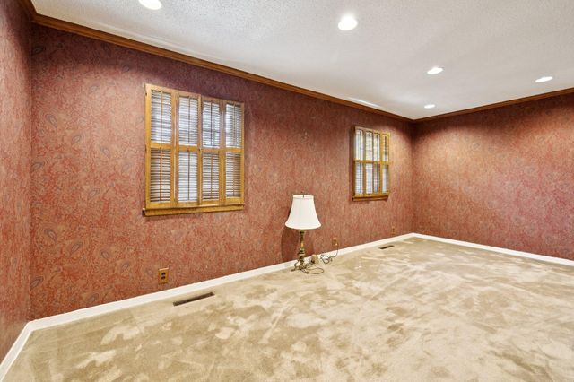 803 OAK PARK Road, Council Bluffs, IA 51503