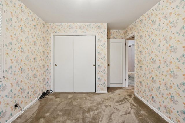 803 OAK PARK Road, Council Bluffs, IA 51503