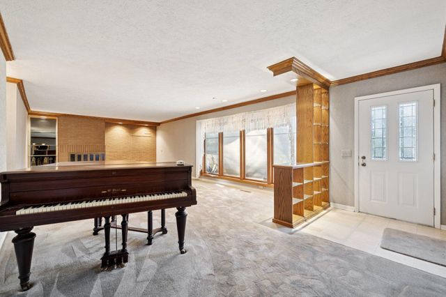 803 OAK PARK Road, Council Bluffs, IA 51503