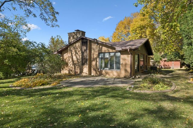 803 OAK PARK Road, Council Bluffs, IA 51503