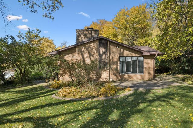 803 OAK PARK Road, Council Bluffs, IA 51503