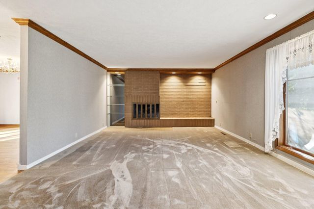 803 OAK PARK Road, Council Bluffs, IA 51503