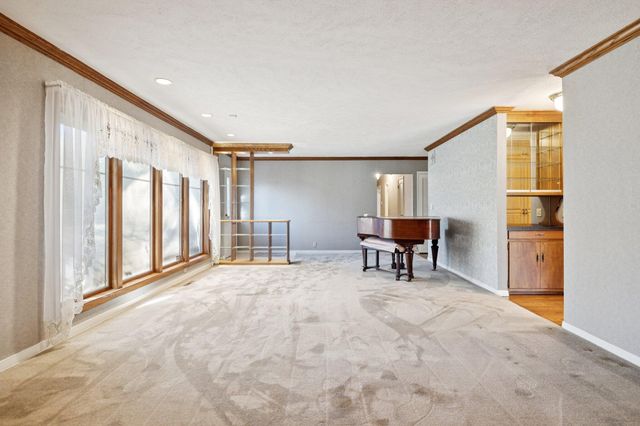 803 OAK PARK Road, Council Bluffs, IA 51503