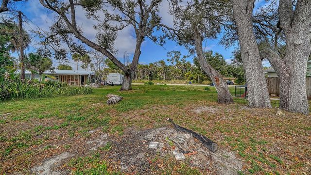 1203 PINELAND AVENUE, Venice, FL 34285