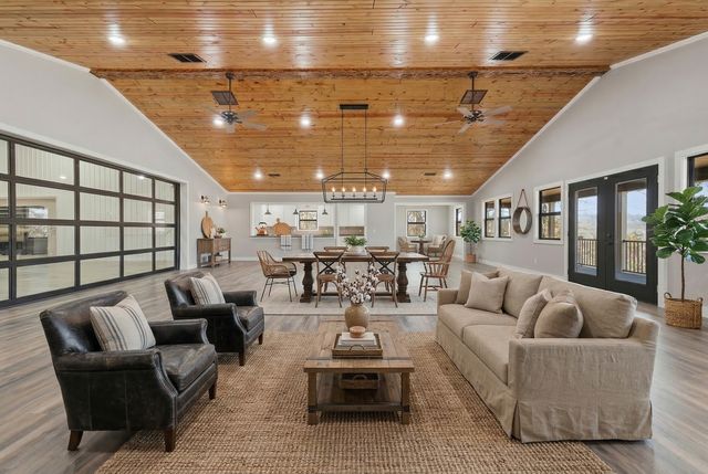 3675 Parrish Ridge Road, Goreville, IL 62939