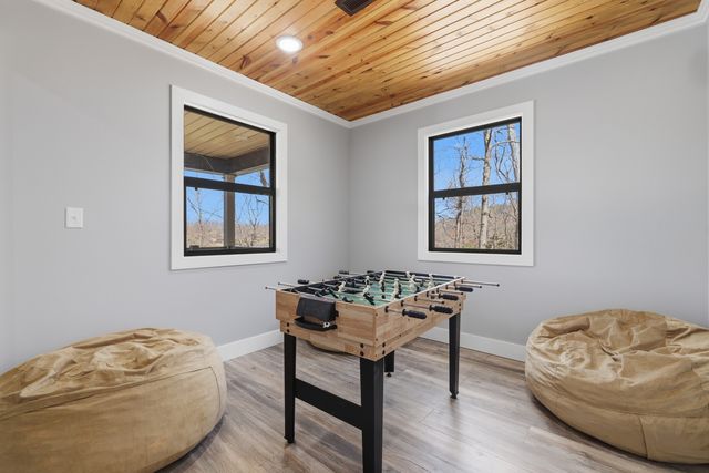 3675 Parrish Ridge Road, Goreville, IL 62939