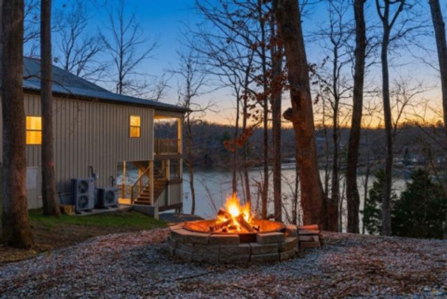 3675 Parrish Ridge Road, Goreville, IL 62939