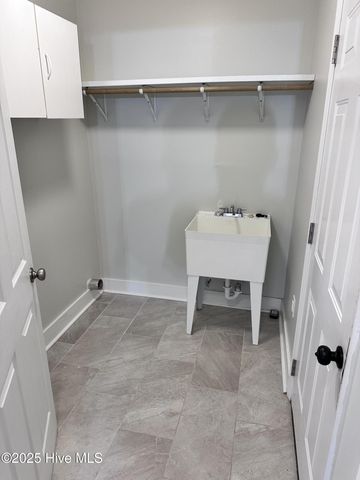 304 Chisholm Trail, Jacksonville, NC 28546