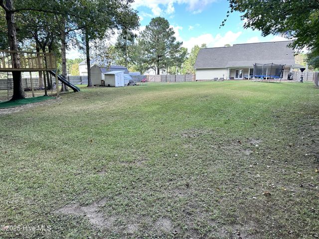 304 Chisholm Trail, Jacksonville, NC 28546