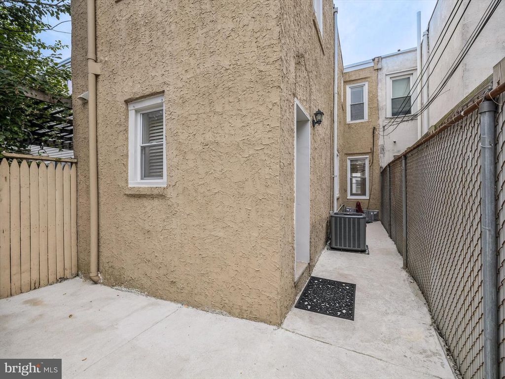 2129 OAKFORD ST, PHILADELPHIA, PA 19146 — photo 3
