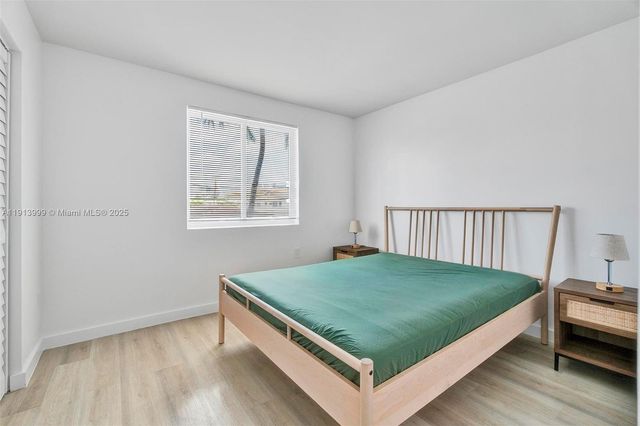 620 SW 10th St 202, Miami, FL 33130