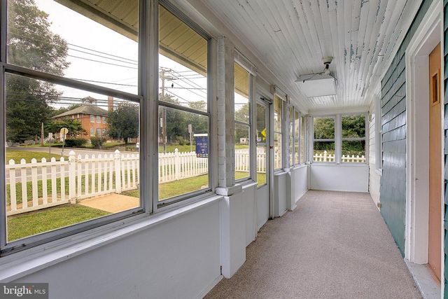 8711 CHESTNUT AVE, Bowie, MD 20720
